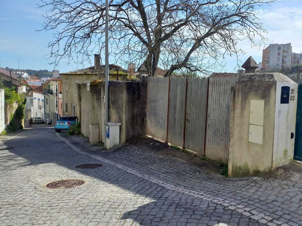 Helårsgrund i Torres Novas, Santarem - foto 1