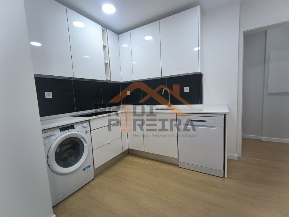 Lejlighed i Amadora, Lisbon - foto 4