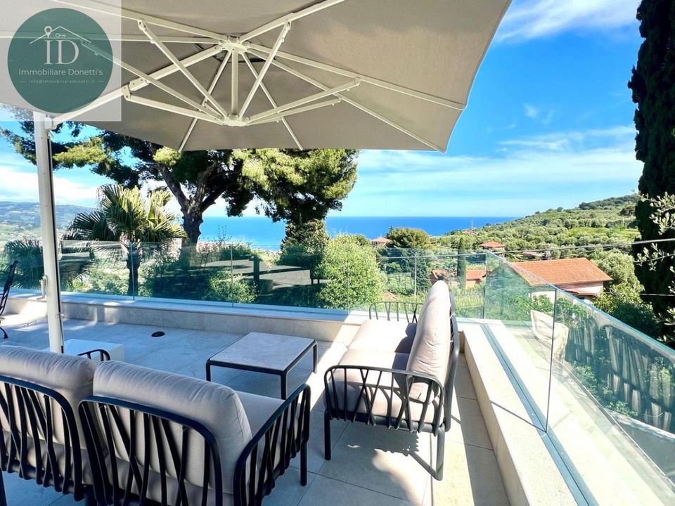 Villa in Diano Marina, Imperia - photo 1