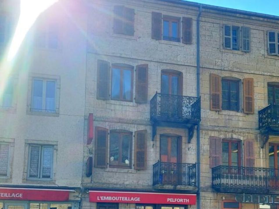 Villa i Saint-Hippolyte, Doubs - bilde 1