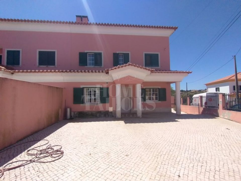 Villa a Rio de Mouro-Estacao, Lisbon - foto 2