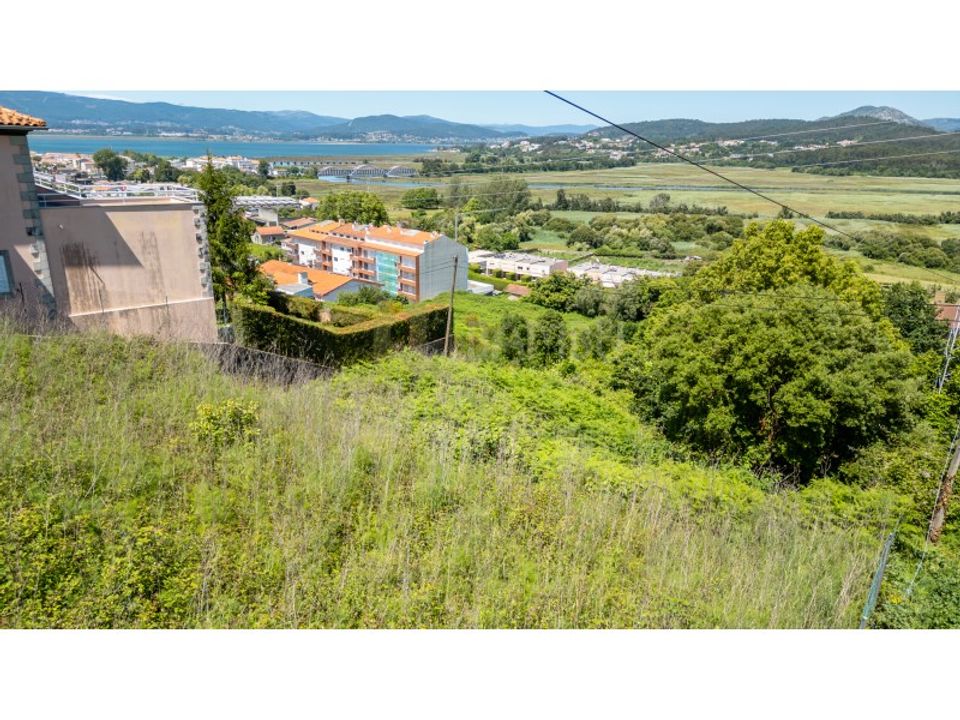 Helårsgrund i Caminha, Viana do Castelo - foto 1