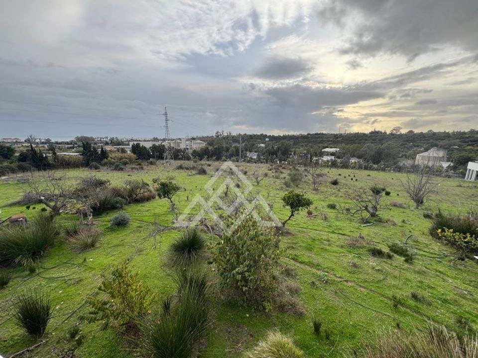 Farm i El Paraiso, Malaga - foto 1