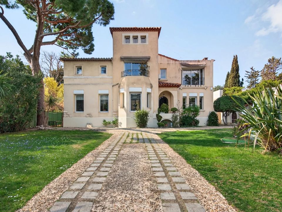 Villa i Marseille, Bouches-du-Rhone - foto 1