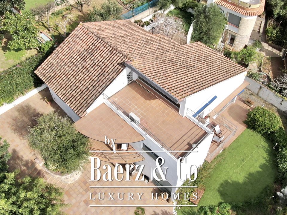 Villa i Castelldefels, Barcelona - foto 1