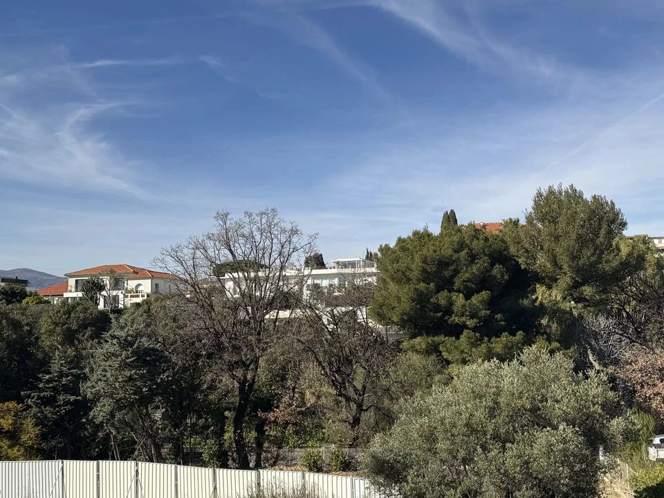Lejlighed i Saint-Laurent-du-Var, Alpes-Maritimes - foto 4