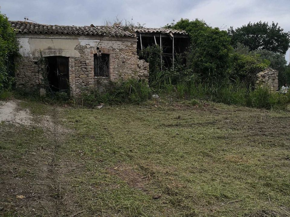 Tomt i Treglio, Chieti - bilde 1