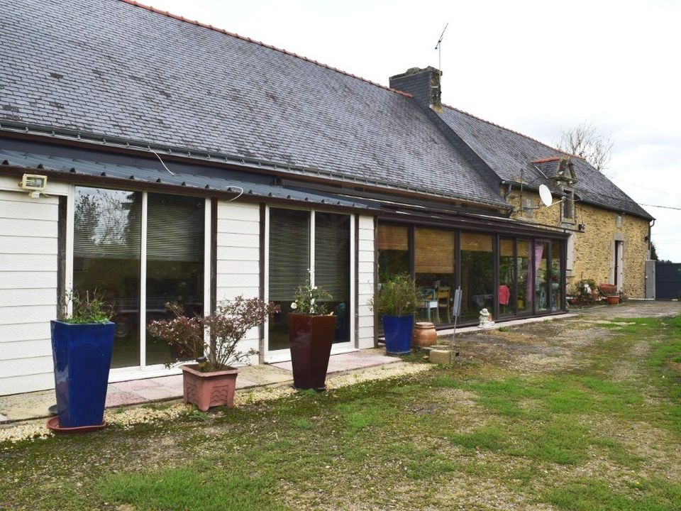 Villa in Moréac, Morbihan - photo 1