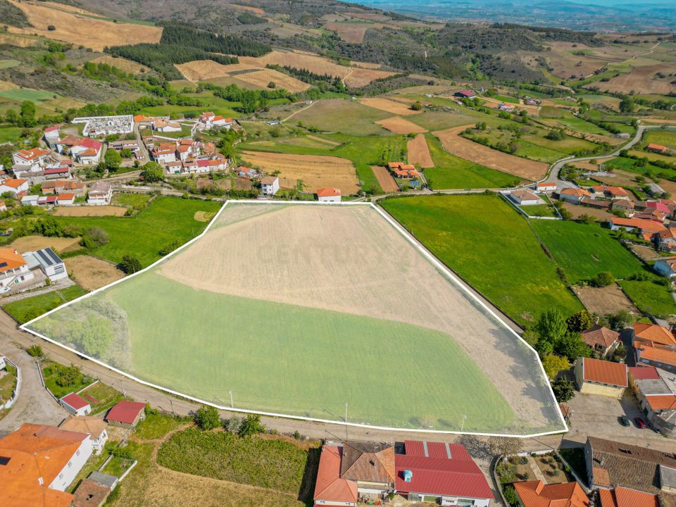 Helårsgrund i Braganca, Braganca - foto 1