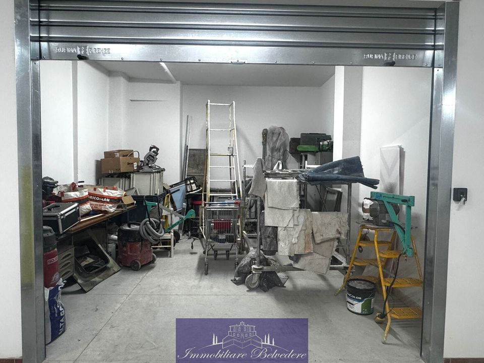 Garage i Florence, Florence - foto 3