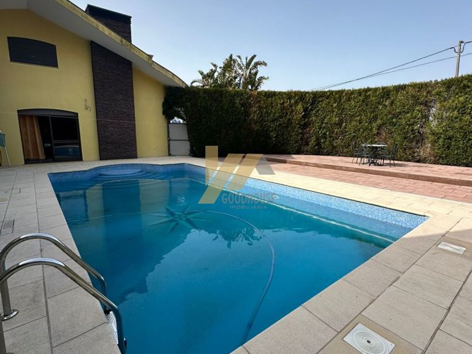 Villa i Santa Maria da Feira, Aveiro - foto 1