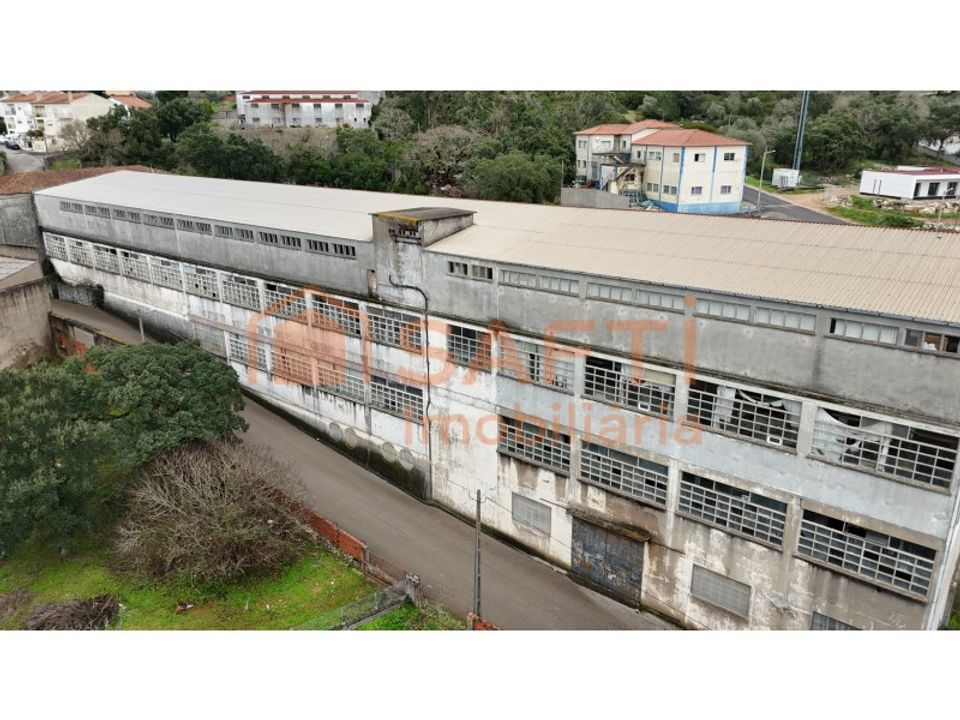 Erhvervsejendom i Mira de Aire, Leiria - foto 2