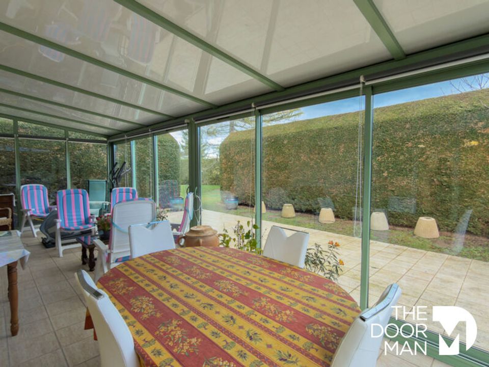 Villa a Villefranche-d'Allier, Allier - foto 1