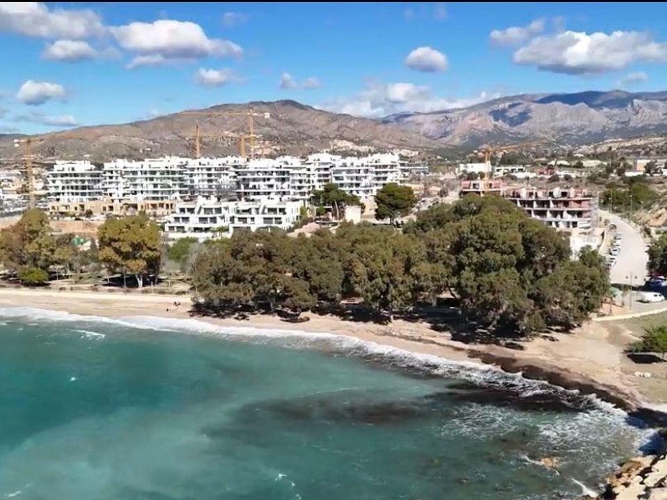 Lejlighed i Villajoyosa, Alicante - foto 3