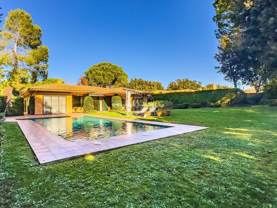 Villa i Navata, Gerona - bilde 1