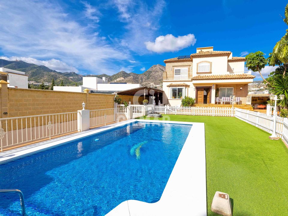 Villa i Benalmadena, Malaga - foto 2