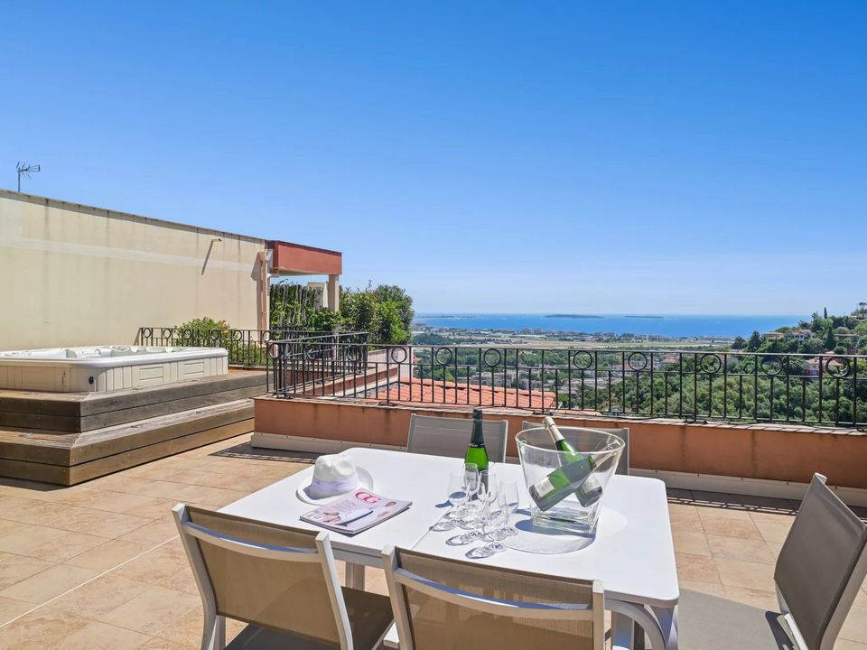Lejlighed i Mandelieu-la-Napoule, Alpes-Maritimes - foto 3