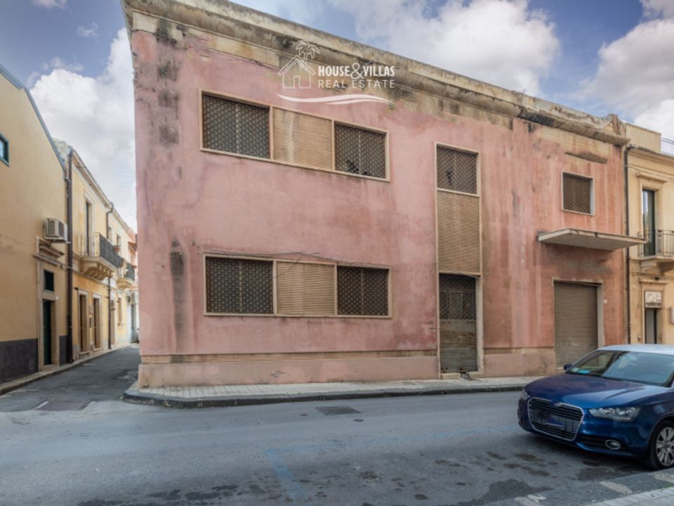 L'establiment comercial a Avola, Siracusa - foto 4