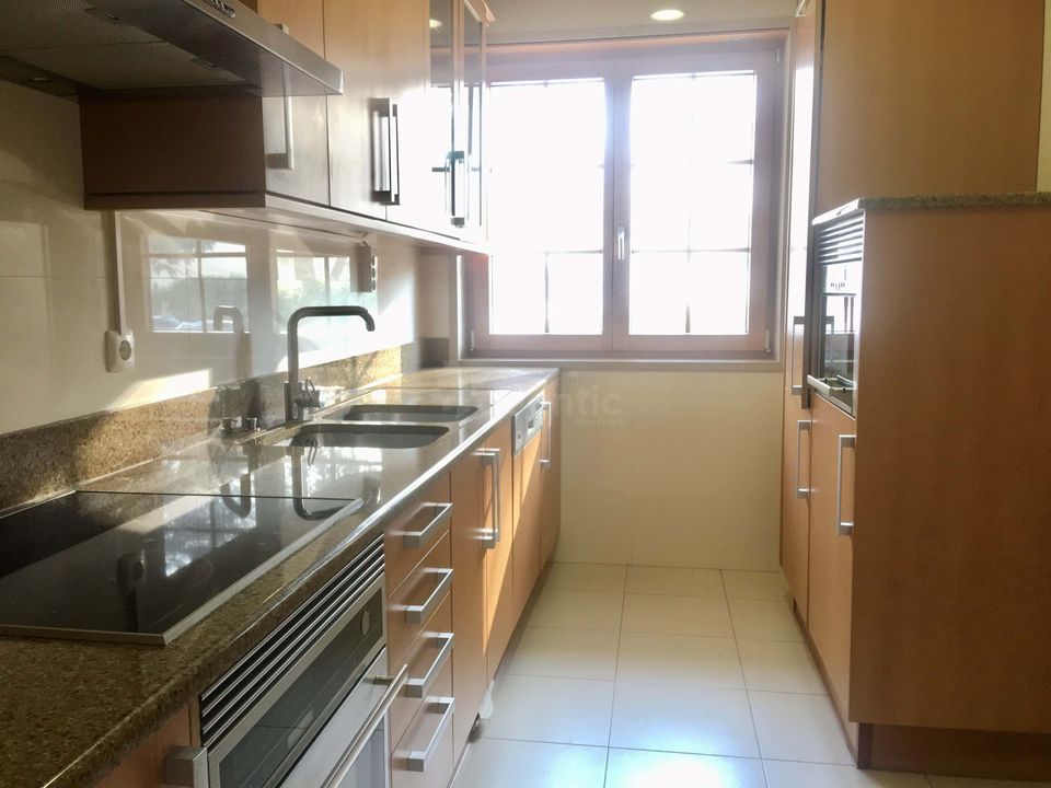 Apartment in Carcavelos, Lisbon - photo 2