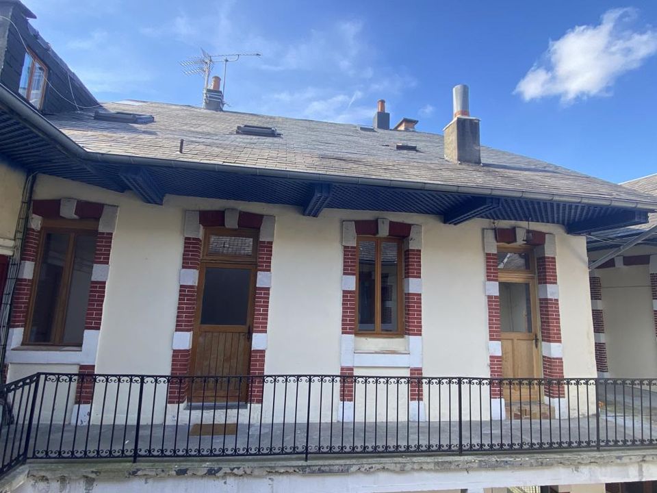 Duplex i Bagneres-de-Bigorre, Hautes-Pyrenees - foto 1
