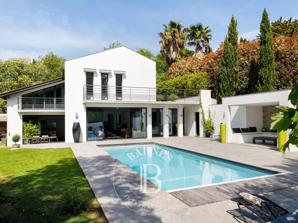 Villa i Saint-Jean-de-Luz, Pyrenees-Atlantiques - foto 1
