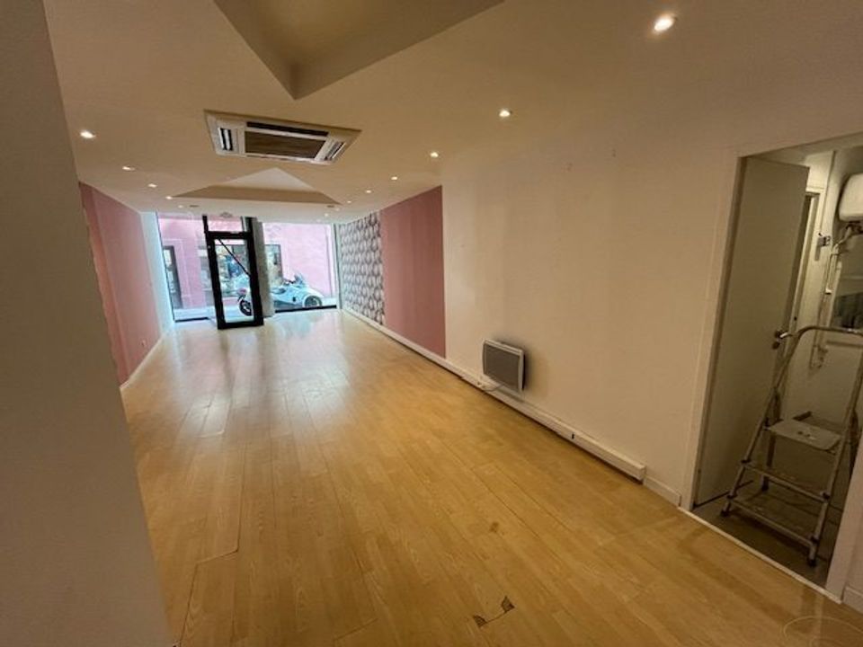 L'establiment comercial a Tournon-sur-Rhône, Ardeche - foto 2