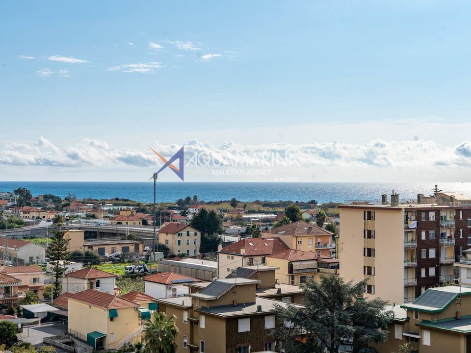 Leilighet i Taggia, Imperia - bilde 1