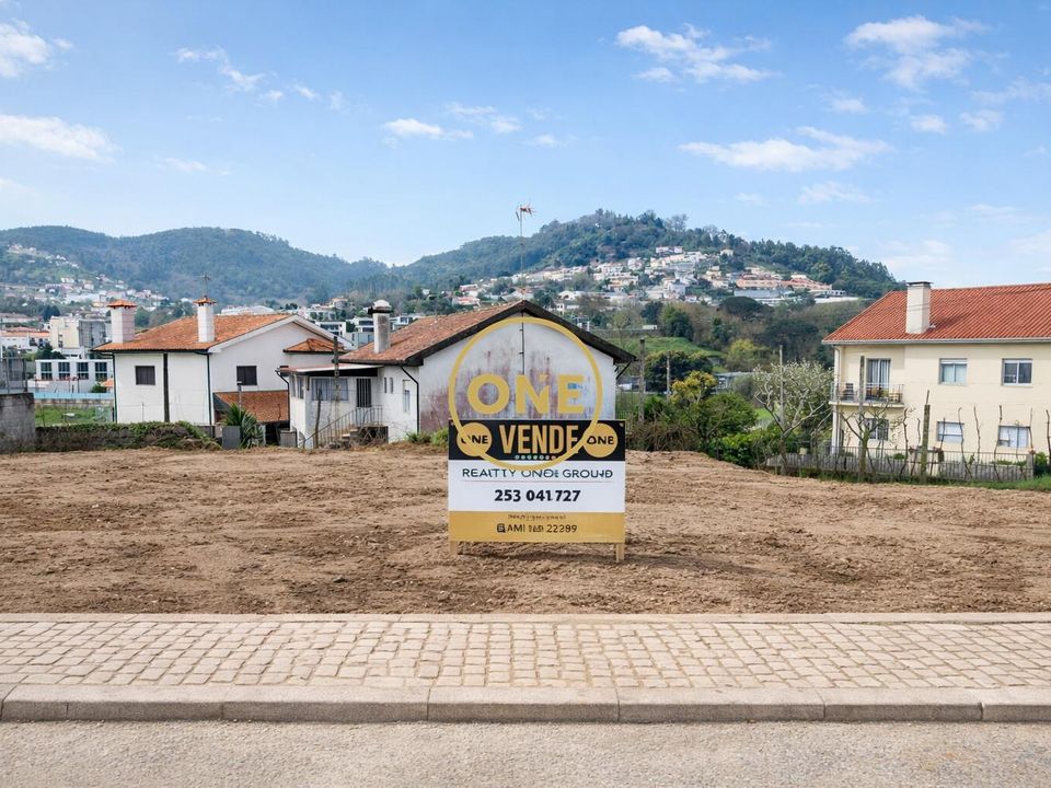 Helårsgrund i Braga, Braga - foto 1