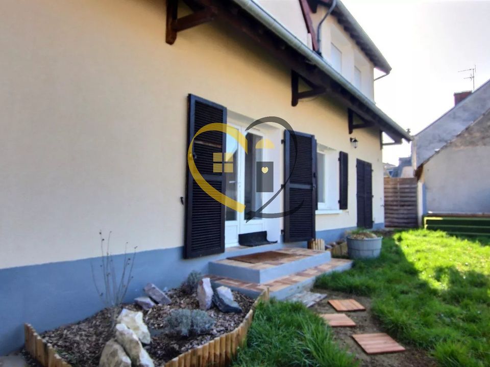 Dorpshuis in Mehun-sur-Yevre, Cher - foto 2