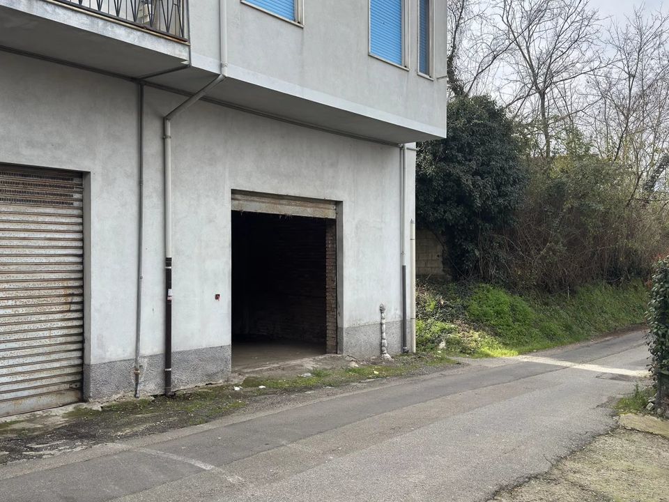Erhvervsejendom i Cosenza, Cosenza - foto 2