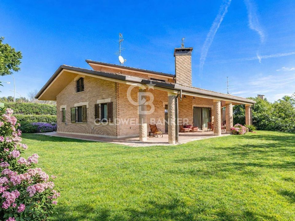 Haus in Lesmo, Monza and Brianza - Foto 1