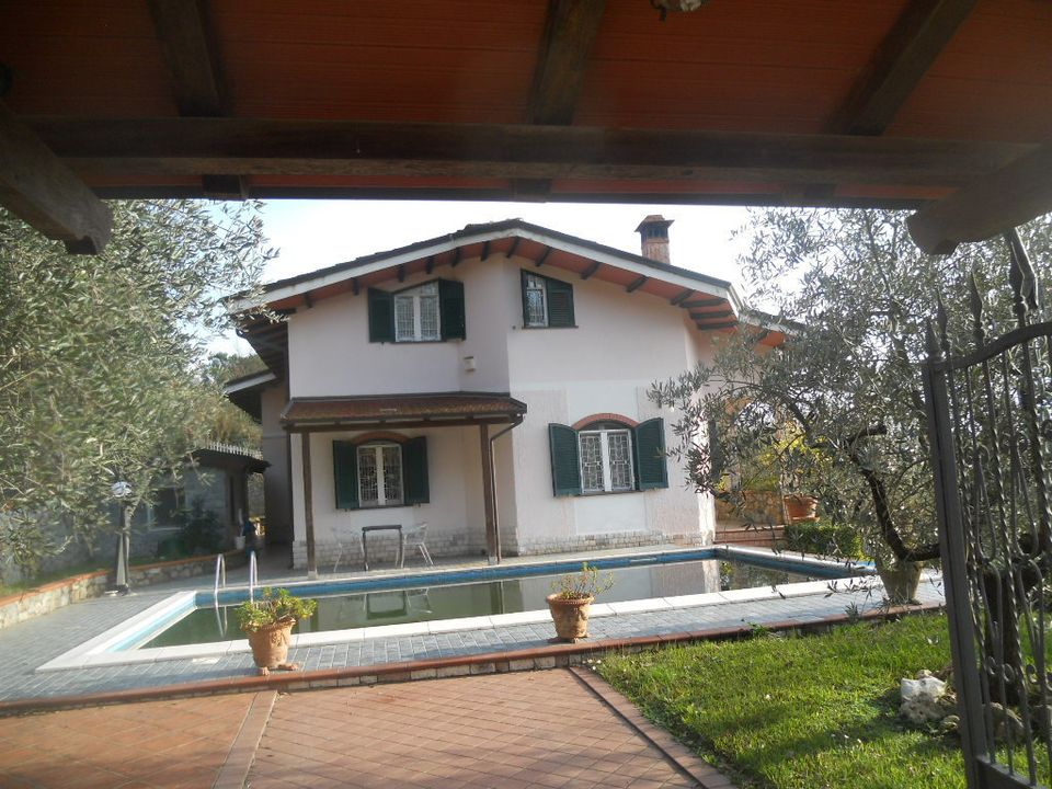 Villa i Castelnuovo Magra, La Spezia - foto 1