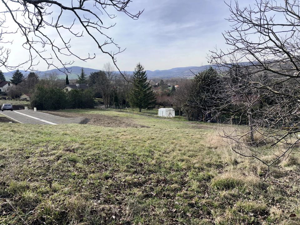 Helårsgrund i Veyre-Monton, Puy-de-Dome - foto 1