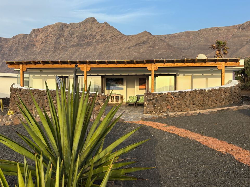 Bungalow i Caleta De Famara, Lanzarote - foto 1