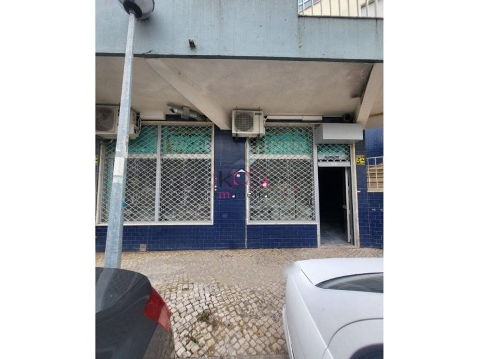 Erhvervsejendom i Loures, Lisbon - foto 3