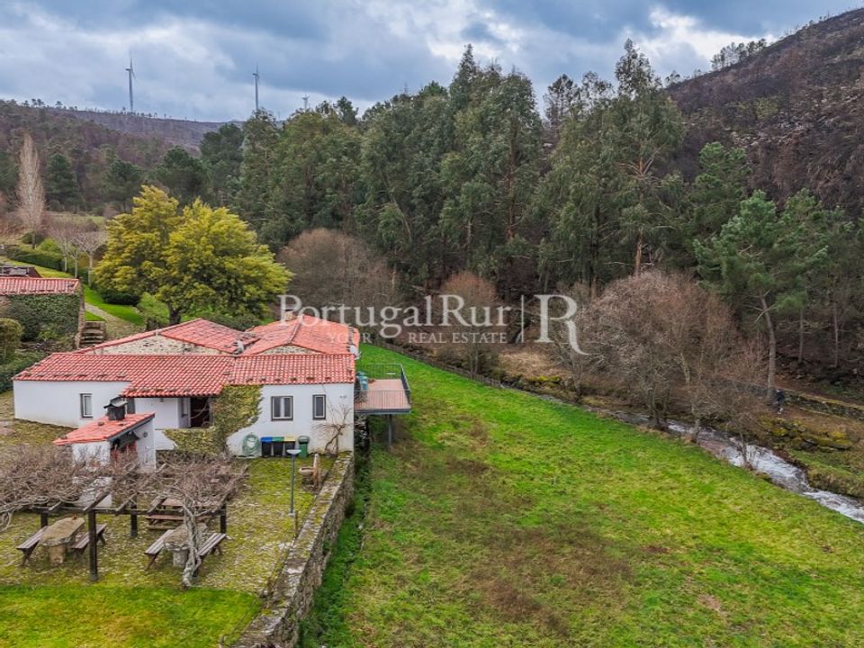 Erhvervsejendom i Moimenta da Beira, Viseu - foto 5