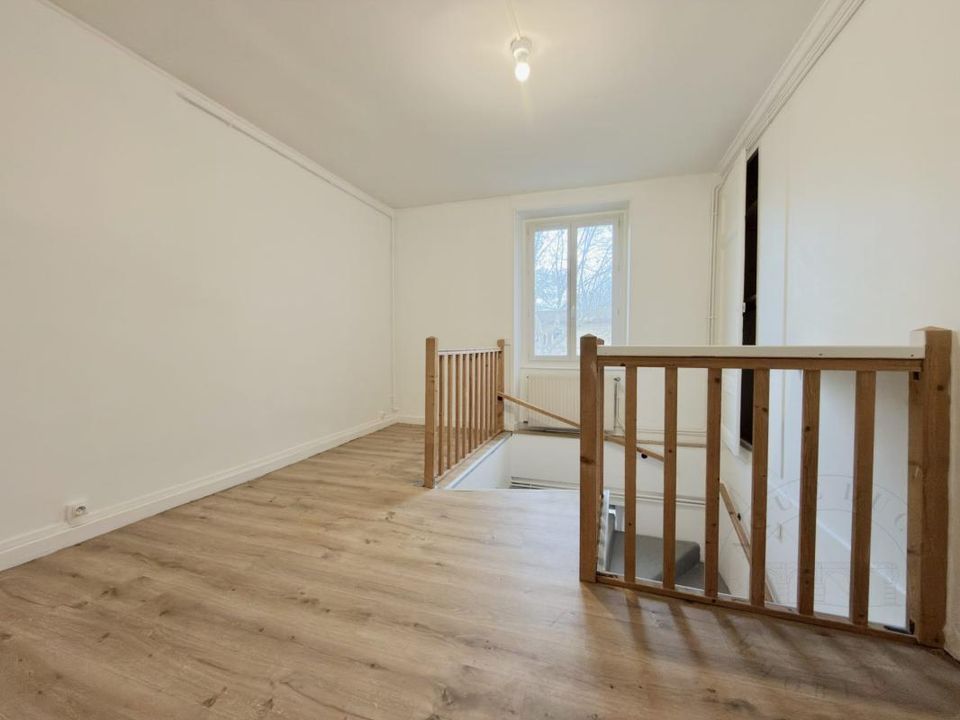 Lejlighed i Communay, Rhone - foto 2
