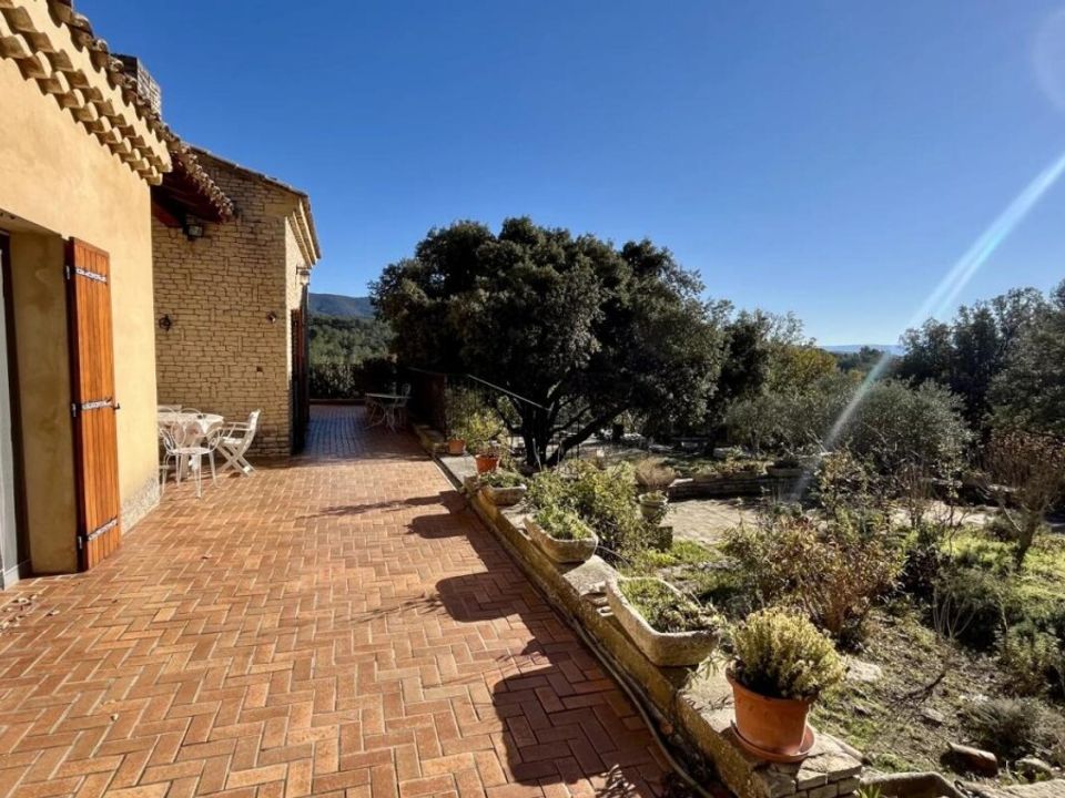 Villa i L'Isle-sur-la-Sorgue, Vaucluse - foto 3
