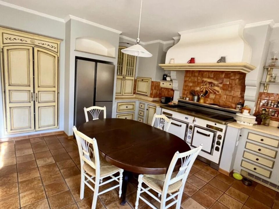 Villa i L'Isle-sur-la-Sorgue, Vaucluse - foto 5