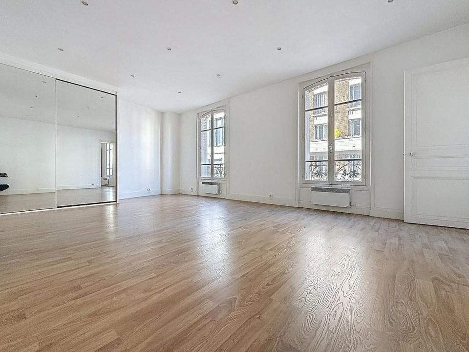 Erhvervsejendom i Asnières-sur-Seine, Hauts-de-Seine - foto 3
