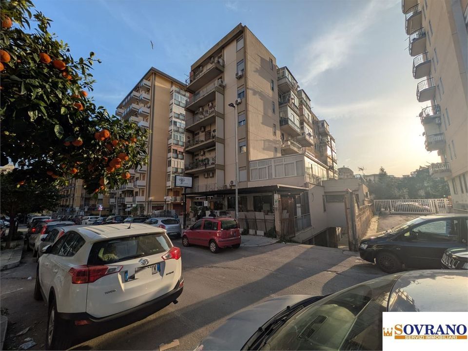 Parkeringsplads i Palermo, Palermo - foto 1