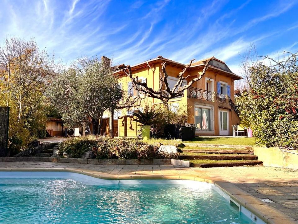 Villa i Marseille, Bouches-du-Rhone - foto 1