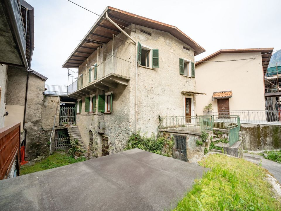 Villa a Mandello del Lario, Lecco - foto 1