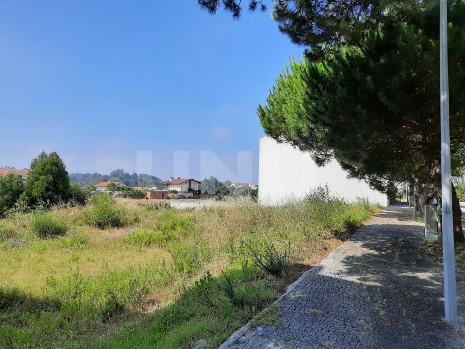 Helårsgrund i Espinho, Aveiro - foto 3