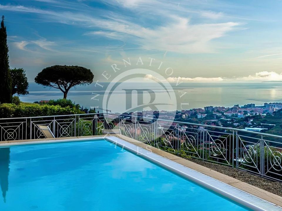 Villa i Bordighera, Imperia - foto 1