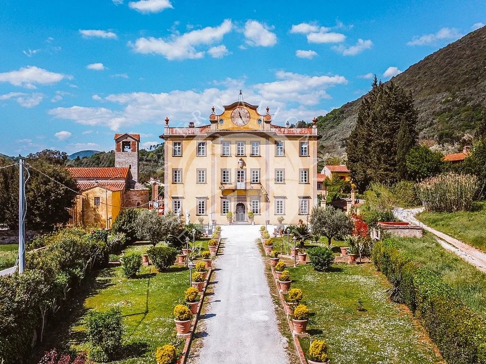 Villa i San Giuliano Terme, Pisa - foto 1