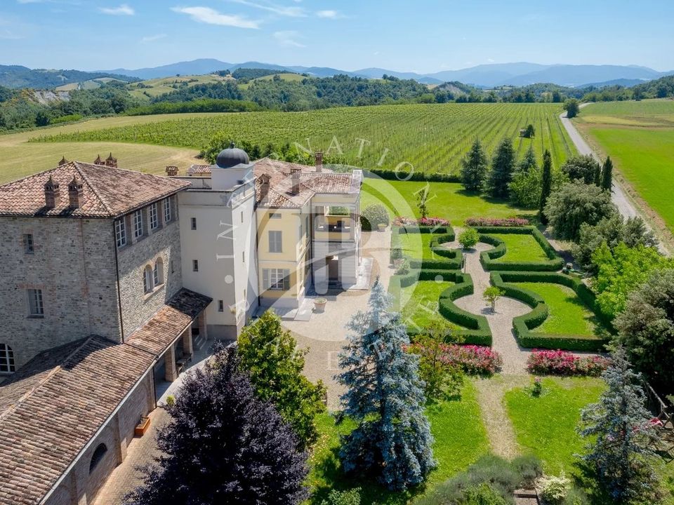 Villa i Fornovo di Taro, Parma - foto 1