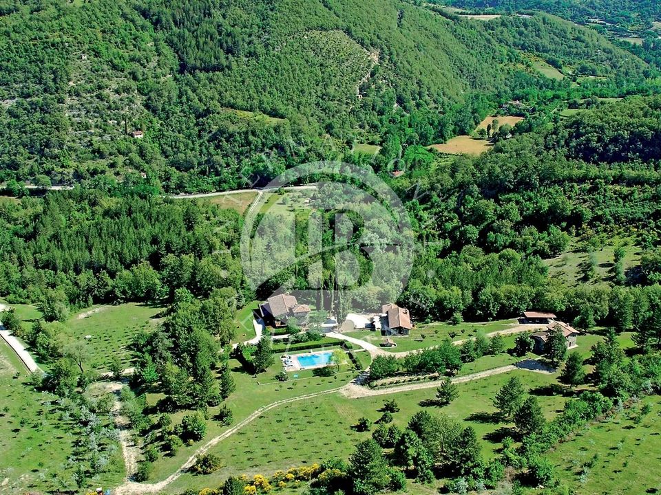 Villa i Chiusi della Verna, Arezzo - foto 1
