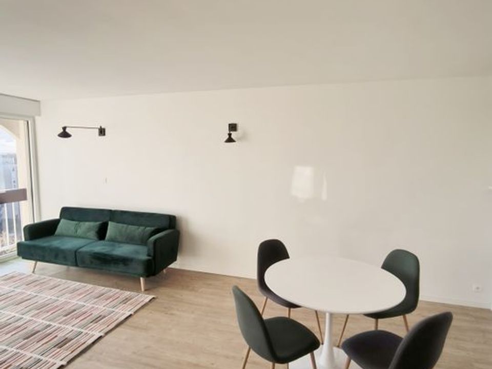 Studio in Angers, Maine-et-Loire - photo 3