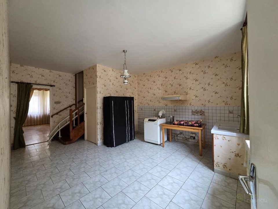 Byhus i Mouzon, Ardennes - foto 1